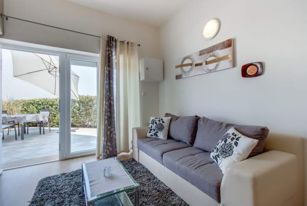 Apartment Ksenija 3 modern accommodation for two people - Mali Lošinj, Croatia