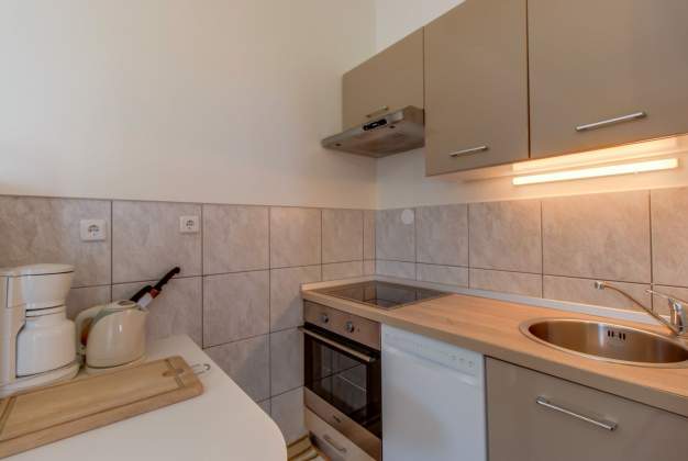 Apartment Ksenija 3 modern accommodation for two people - Mali Lošinj