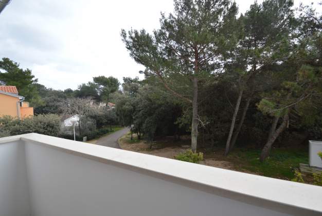 Apartment Lakić 4 - comfortable accommodation near the beach for two in Artatore, Mali Lošinj