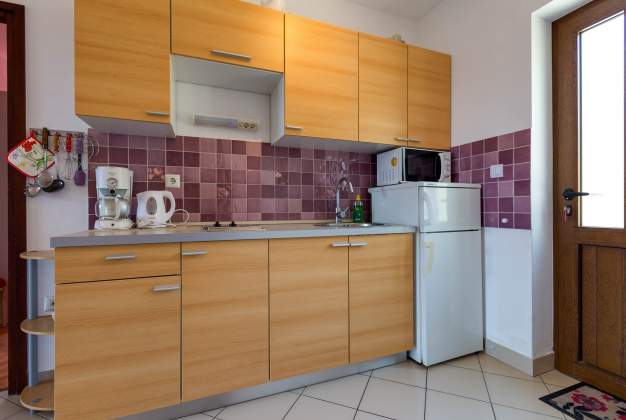 Apartment Lara 1 perfect holiday by the sea in Mali Lošinj – 3