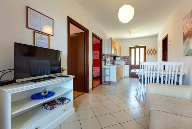 Apartment Lara 1 perfect holiday by the sea in Mali Lošinj – 11