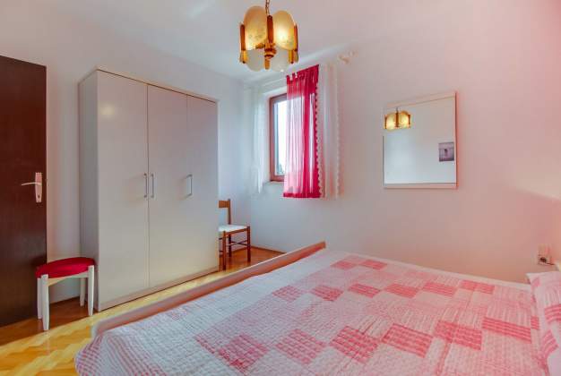 Apartment Lara 1 perfect holiday by the sea in Mali Lošinj