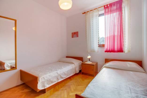 Apartment Lara 1 perfect holiday by the sea in Mali Lošinj