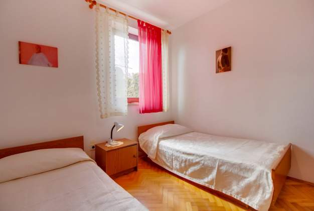 Apartment Lara 1 perfect holiday by the sea in Mali Lošinj