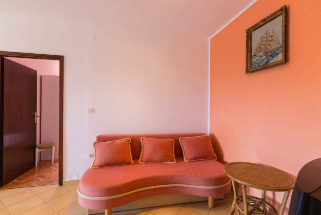 Apartment Lara 2  with terrace for relaxation in Mali Lošinj – 14