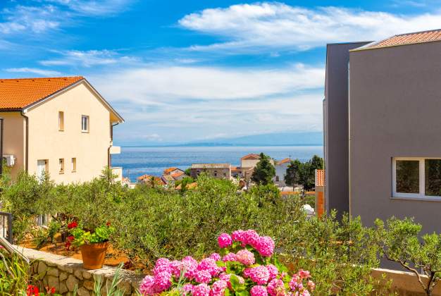 Apartment Lara 2  with terrace for relaxation in Mali Lošinj – 2