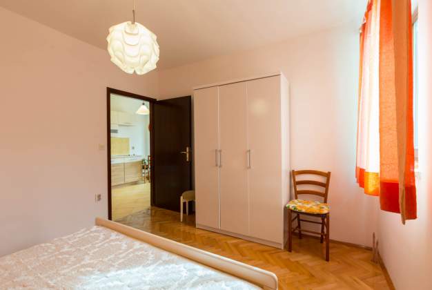 Apartment Lara 2  with terrace for relaxation in Mali Lošinj – 5