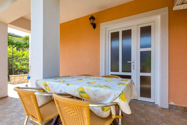 Apartment Lara 2  with terrace for relaxation in Mali Lošinj – 18