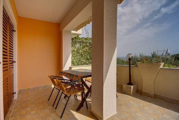 Apartment Lara 2  with terrace for relaxation in Mali Lošinj