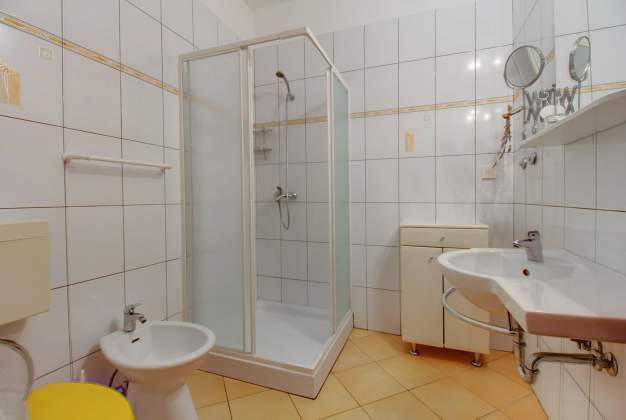 Apartment Lara 2  with terrace for relaxation in Mali Lošinj
