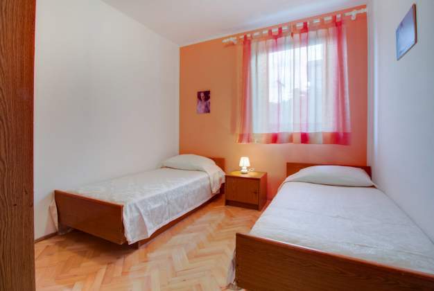 Apartment Lara 2  with terrace for relaxation in Mali Lošinj