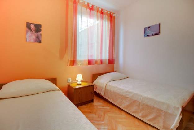 Apartment Lara 2  with terrace for relaxation in Mali Lošinj
