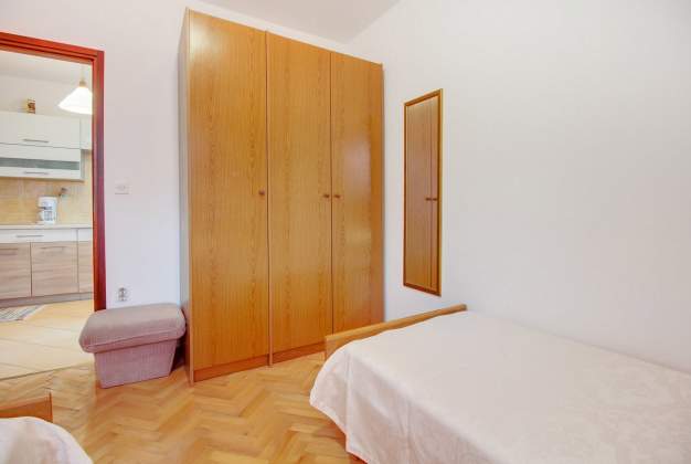 Apartment Lara 2  with terrace for relaxation in Mali Lošinj