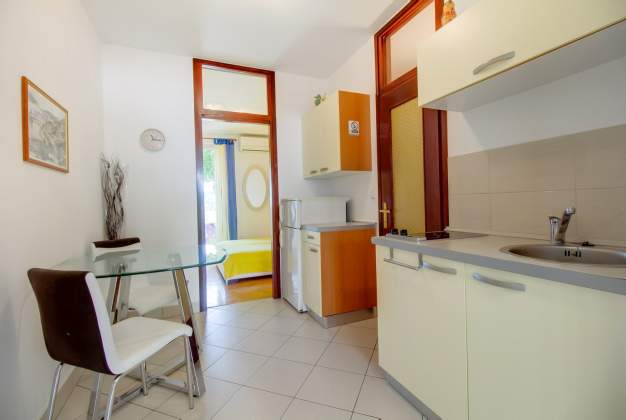 Apartment Lara 3 romantic vacation in Mali Lošinj
