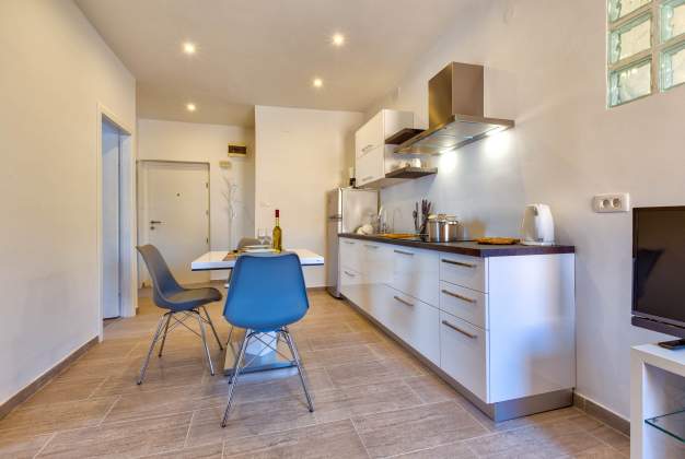 Apartment Adria 1 - Sea view, near the beach, for 3 people, Mali Losinj – 10