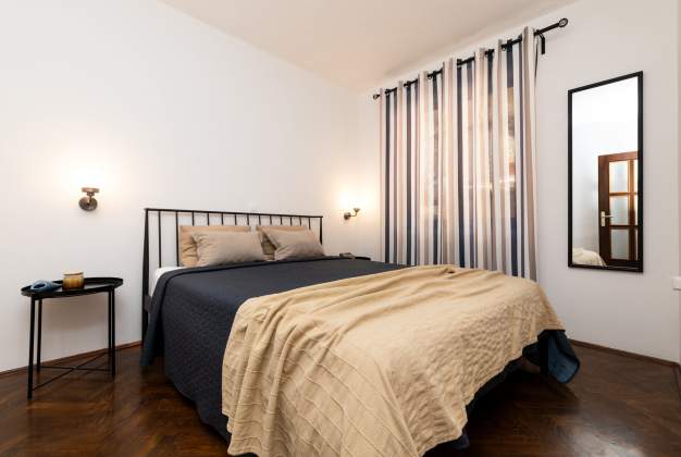 Appartamento Lejla 1 Lussinpiccolo, bilocale per 4 persone con terrazza romantica e vista mare – 1