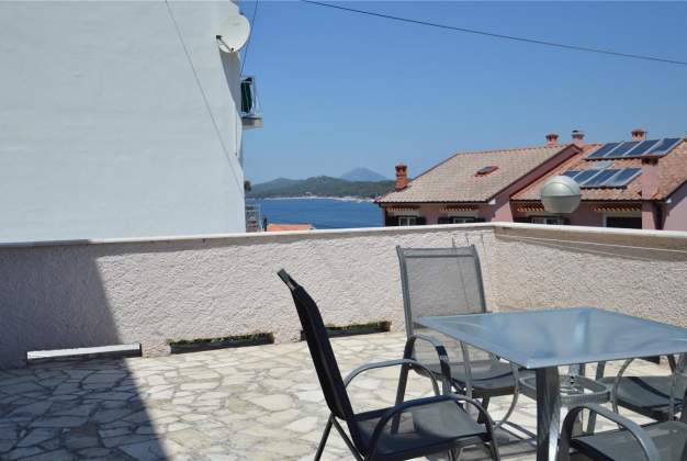 Apartment Lejla 1, romantic terrace for 4-5 people, Mali Lošinj