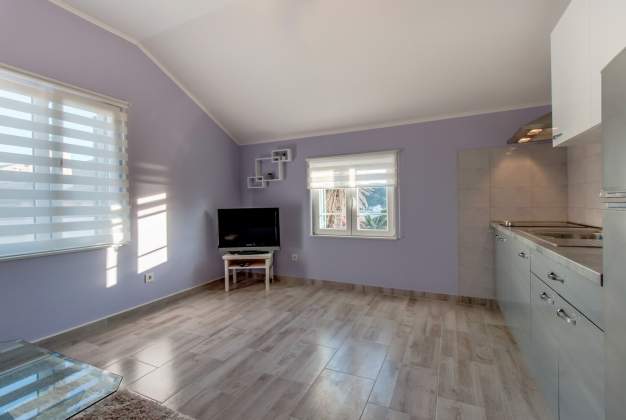 Apartment Leon 1 modern choice for 2 to 4 people in Kadin, Mali Lošinj
