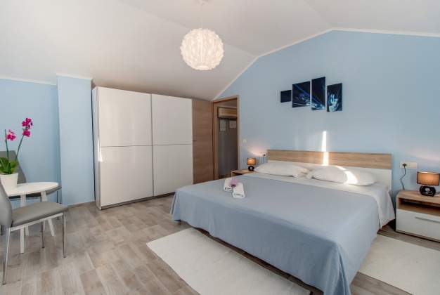 Apartment Leon 1 modern choice for 2 to 4 people in Kadin, Mali Lošinj
