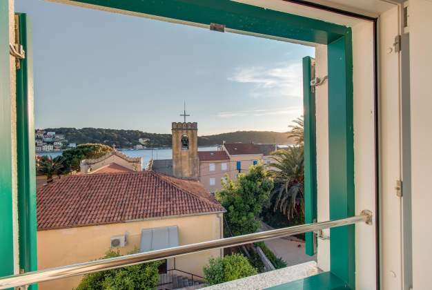 Apartment Leon 1 modern choice for 2 to 4 people in Kadin, Mali Lošinj