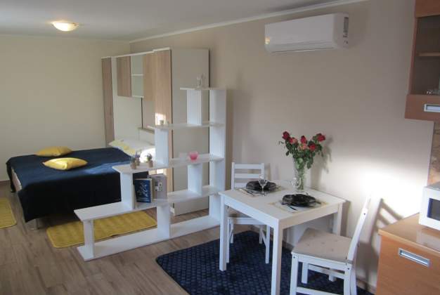 Apartment Leon 2 a perfect vacation for two in Mali Lošinj