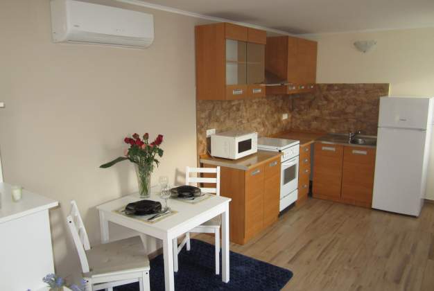 Apartment Leon 2 a perfect vacation for two in Mali Lošinj