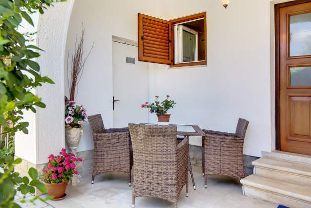 Apartma Lily 1 – Mirna lokacija blizu morja in centra, Mali Lošinj