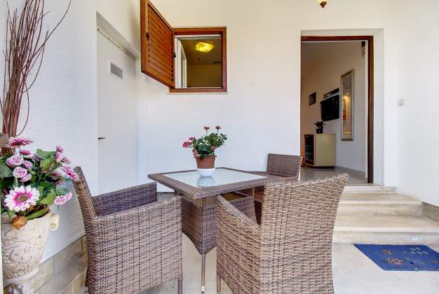 Apartma Lily 1 – Mirna lokacija blizu morja in centra, Mali Lošinj