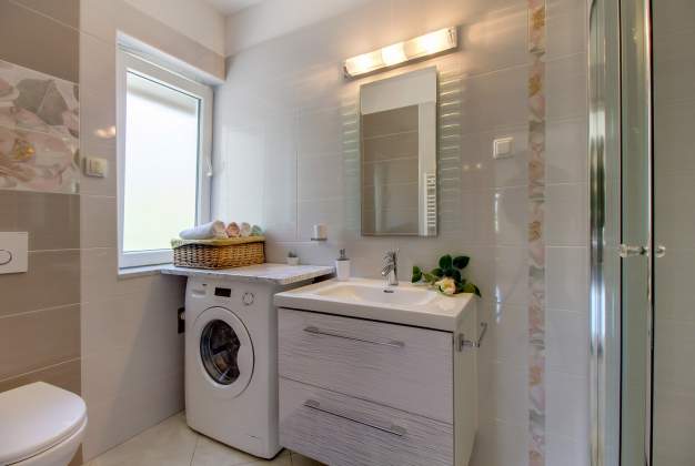Apartmaji  Lily 2 -Družinam prijazen apartma blizu morja in centra Malega Lošinja