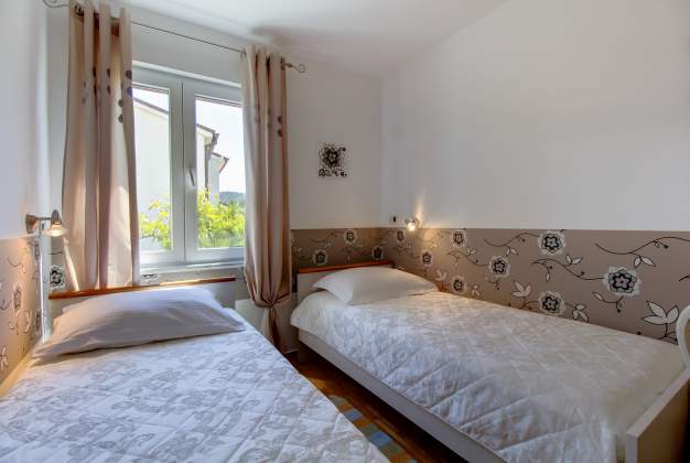 Apartmaji  Lily 2 -Družinam prijazen apartma blizu morja in centra Malega Lošinja