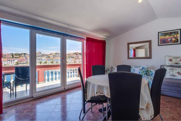 Ferienwohnungen Lisa 1 -  ein elegantes Apartment mit Blick auf den Hafen, Mali Losinj, Kroatien.