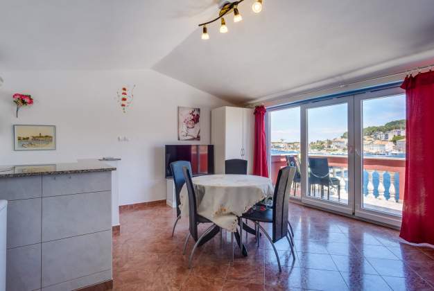 Apartman Lisa 1 - elegantan apartman s pogledom na luku, Mali Lošinj, Hravtska.