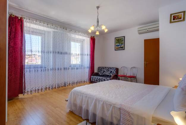 Apartmaji  Lisa 1 - elegantno stanovanje z razgledom na pristanišče, Mali Lošinj, Hrvaška.