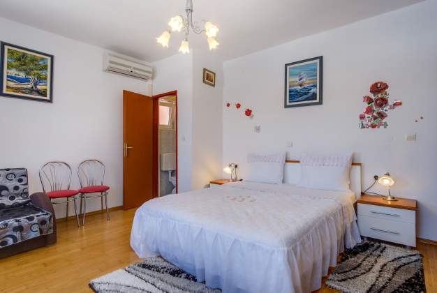 Apartmaji  Lisa 1 - elegantno stanovanje z razgledom na pristanišče, Mali Lošinj, Hrvaška.