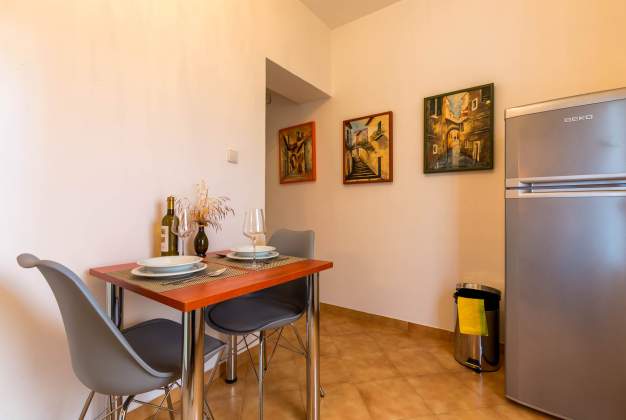 Apartment Adria 2 for 2 people, close to the beach and center, Mali Losinj – 4