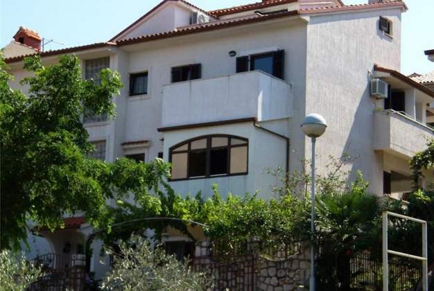 Apartman Adria 2 for 2 people, close to the beach and center, Mali Losinj