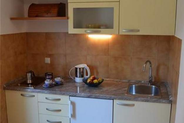Apartman Adria 2 for 2 people, close to the beach and center, Mali Losinj