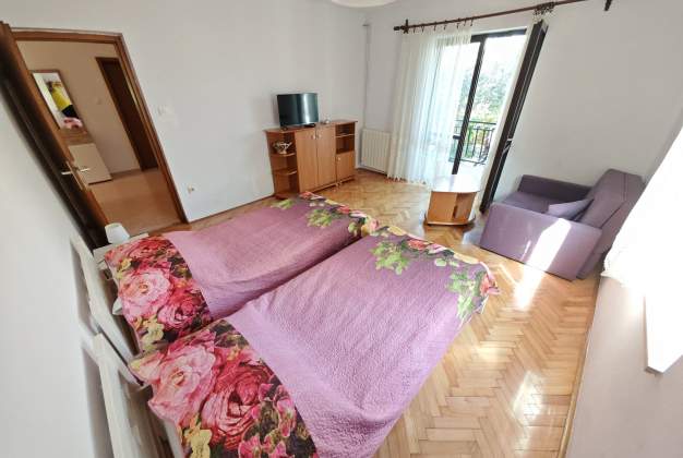 Apartment Luciana 2 accommodation for 4 people near the beach and the center, Mali Lošinj