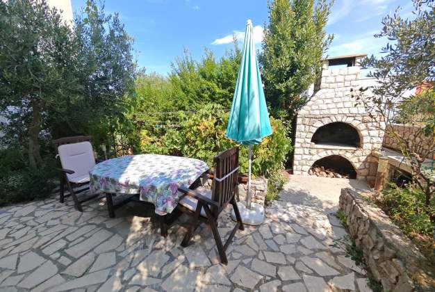 Apartment Luciana 2 accommodation for 4 people near the beach and the center, Mali Lošinj