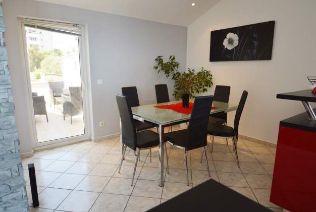 Apartman Luciana 3 idealno za 5 osoba s pogledom na more, Mali Lošinj 