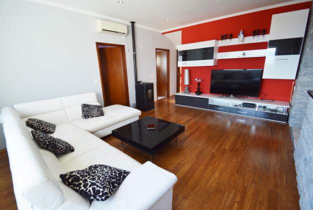 Apartman Luciana 3 idealno za 5 osoba s pogledom na more, Mali Lošinj 