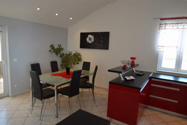 Apartman Luciana 3 idealno za 5 osoba s pogledom na more, Mali Lošinj 