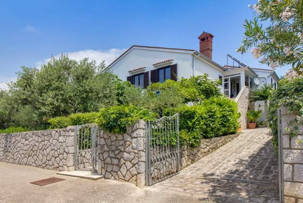 Apartment Lumanera 2, near Bojčić Beach, Mali Lošinj