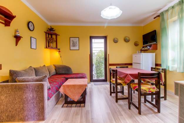 Lumanera 3 Apartment – Modern, Spacious Interior for 2 People, Mali Lošin