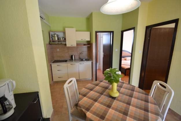 Apartment Adria 3 – Comfort and Relaxation by the Beach, Mali Losinj