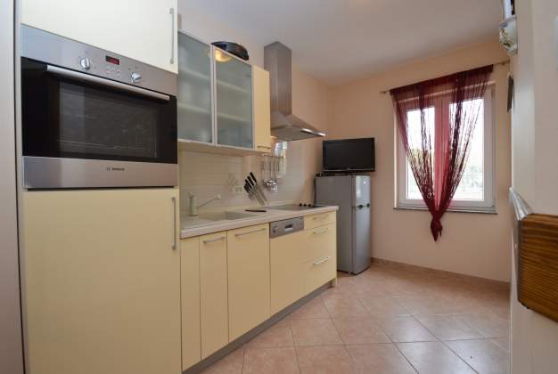 Apartment Ljiljana 2 terraces and rural peace for 4 people, Punta Križa, Cres