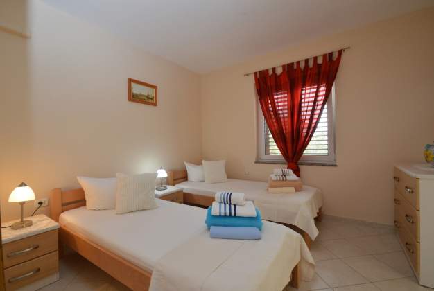 Apartment Ljiljana 2 terraces and rural peace for 4 people, Punta Križa, Cres