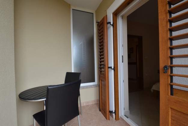 Apartment Ljiljana 2 terraces and rural peace for 4 people, Punta Križa, Cres