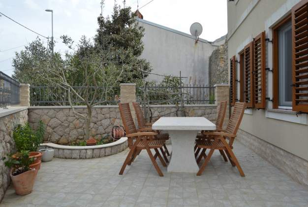 Apartment Ljiljana 2 terraces and rural peace for 4 people, Punta Križa, Cres