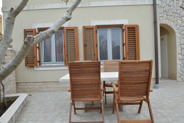 Apartment Ljiljana 2 terraces and rural peace for 4 people, Punta Križa, Cres